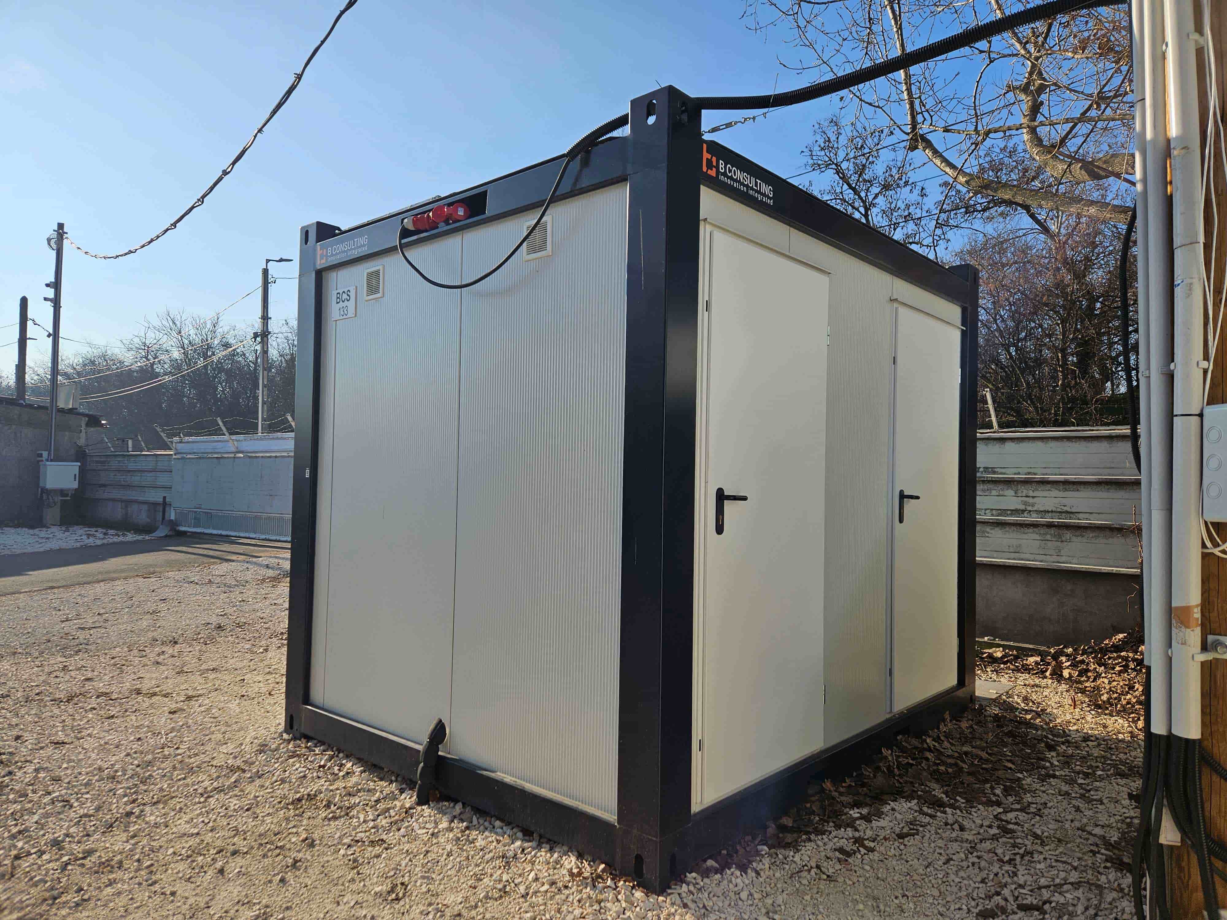 10 lábas szaniter konténer