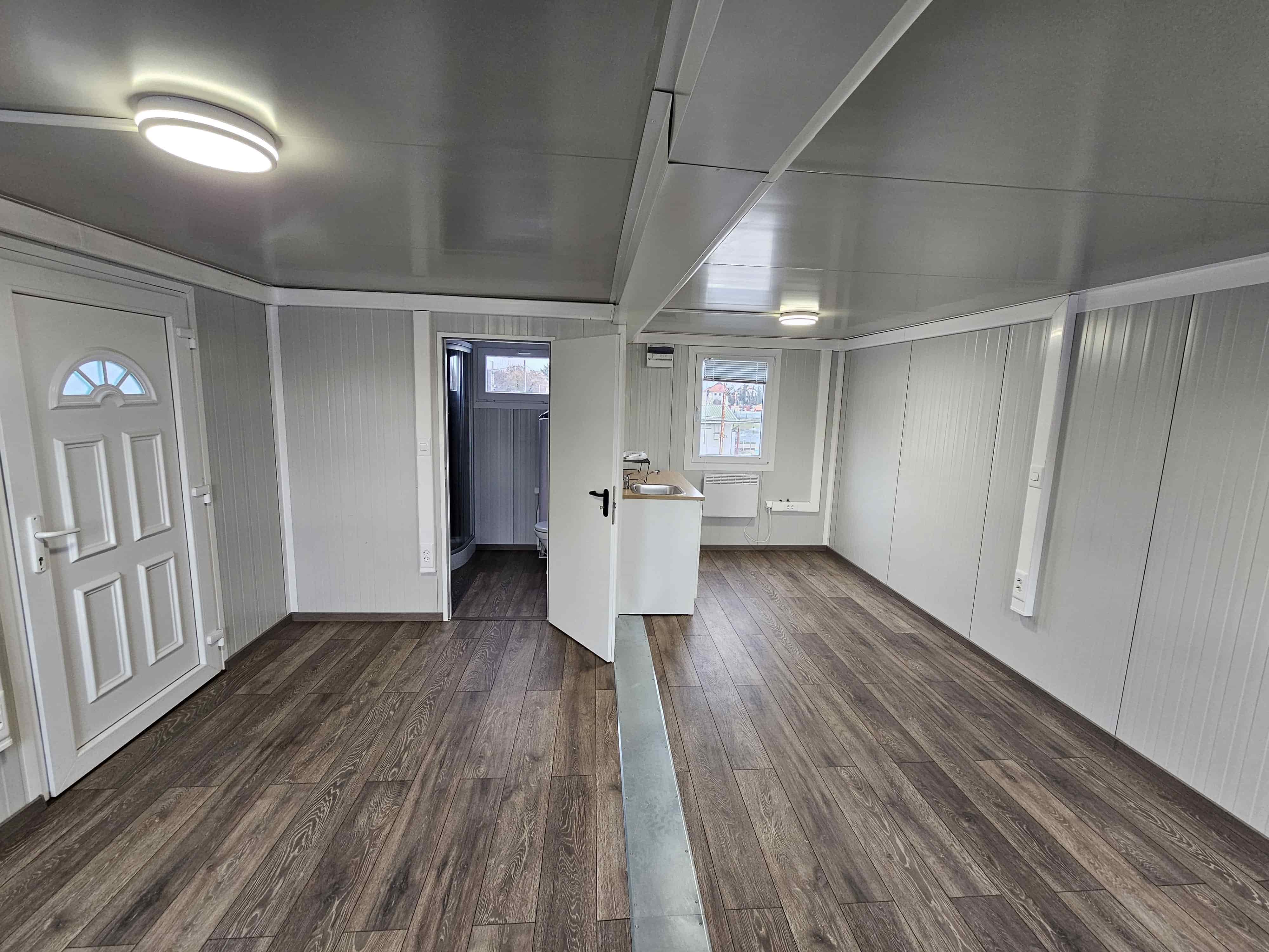 Dupla 20 lábas irodakonténer szaniter helyiséggel